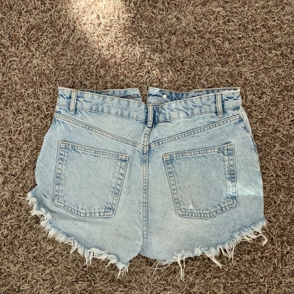 Zara jean shorts - Picture 2 of 2